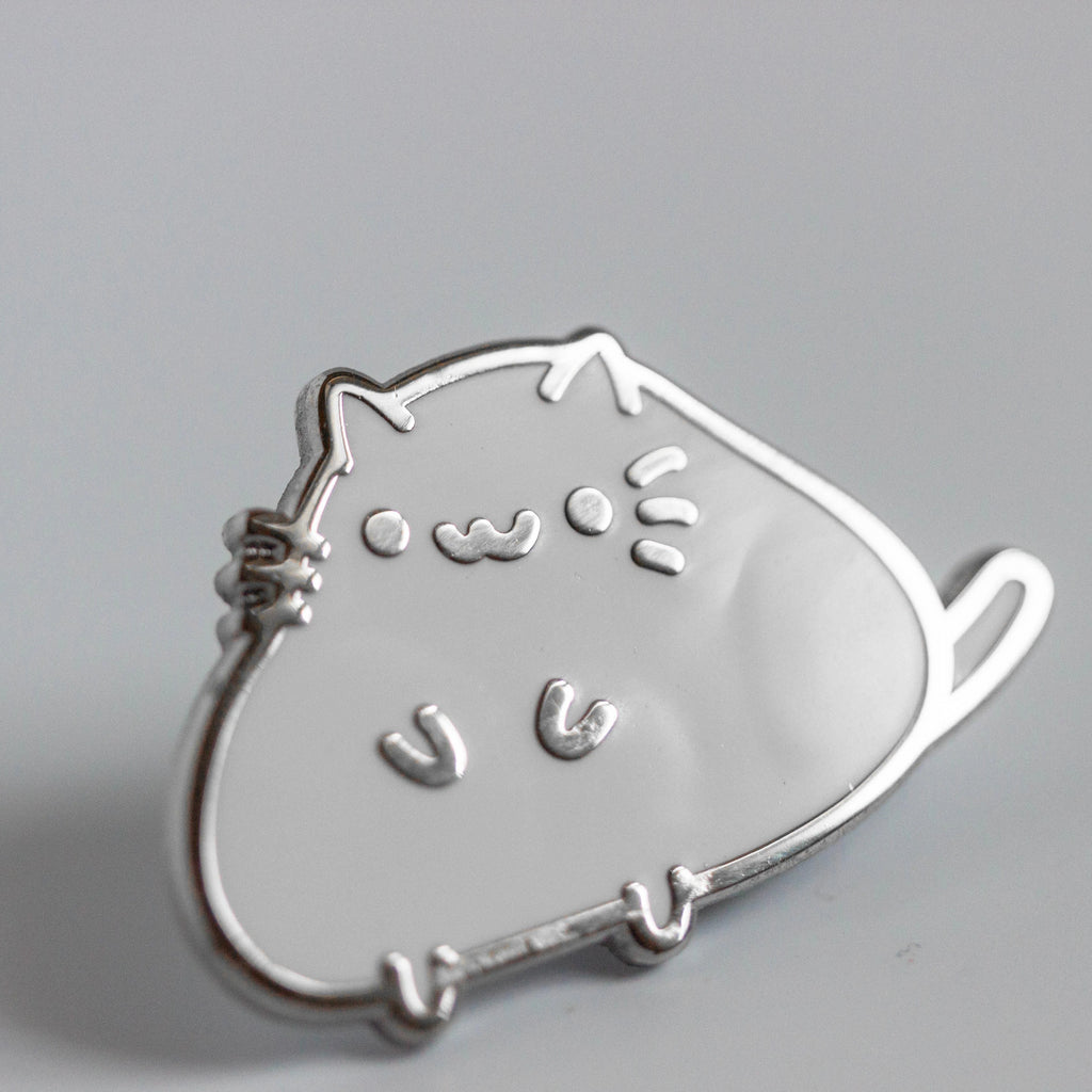 Chonker Squiggle Cat Pin