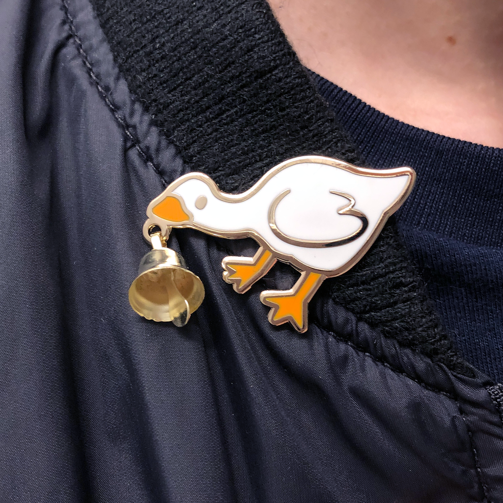 Bell Goose Pin