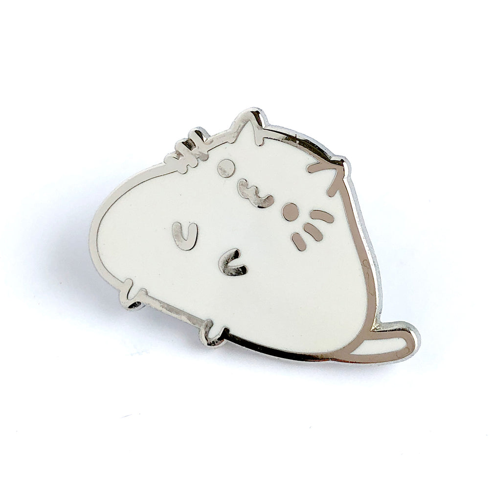 Chonker Squiggle Cat Pin